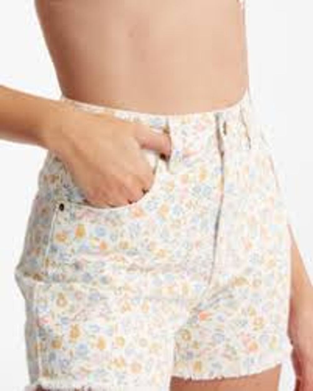 Billabong How Bout That Floral Denim Shorts Frayed Hem Size 31